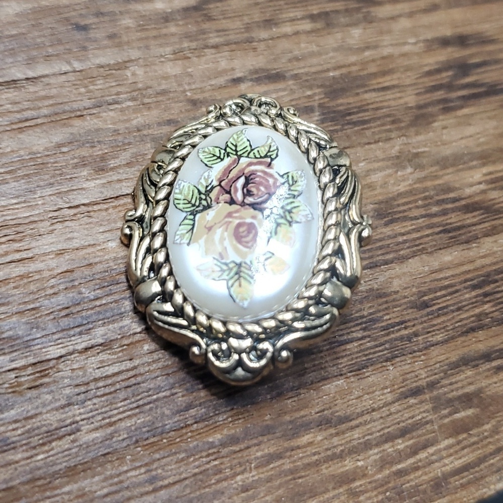 Floral rose cabochon for jewelry making or could be used as button collecitble